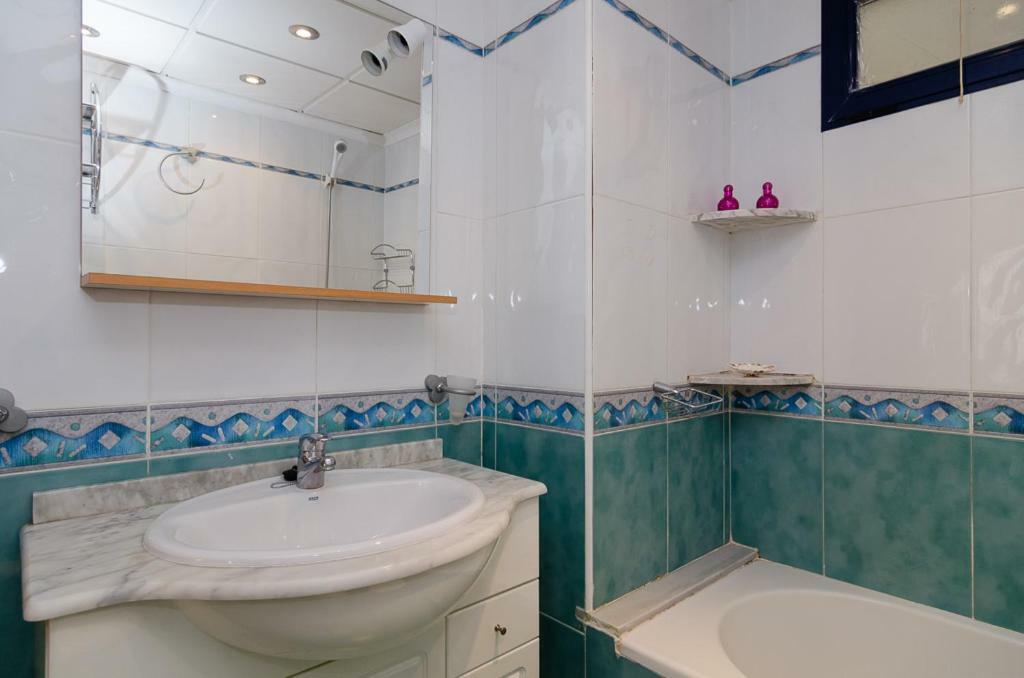 Comfortable Apartment In Бенидорм Экстерьер фото